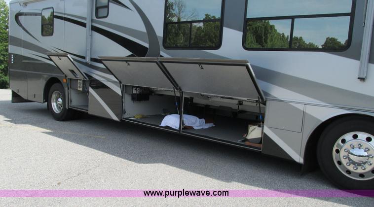 image for item AC9823 2003 Alpine Coach M-40FD RV