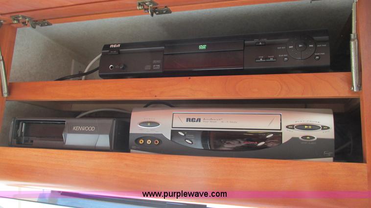 image for item AC9823 2003 Alpine Coach M-40FD RV