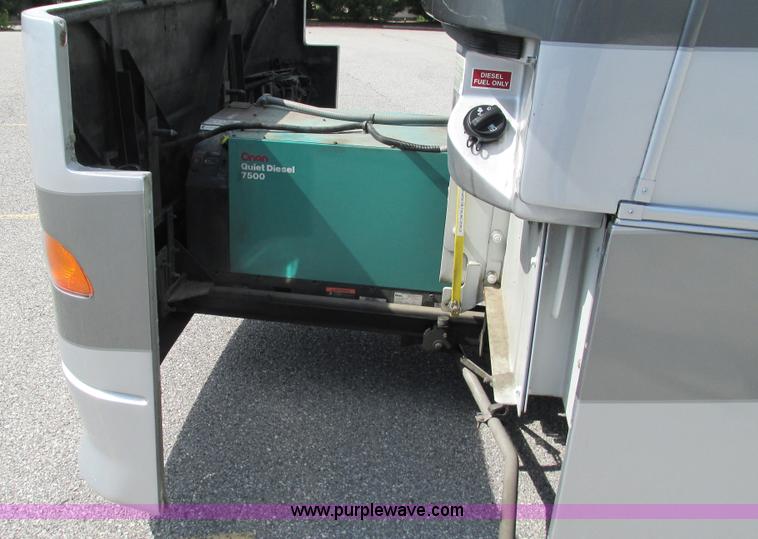 image for item AC9823 2003 Alpine Coach M-40FD RV