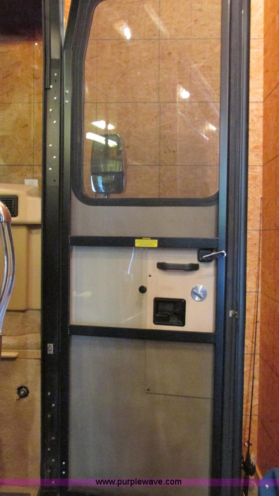 image for item AC9823 2003 Alpine Coach M-40FD RV