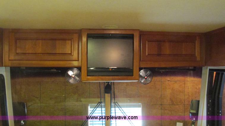 image for item AC9823 2003 Alpine Coach M-40FD RV