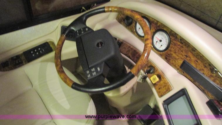 image for item AC9823 2003 Alpine Coach M-40FD RV