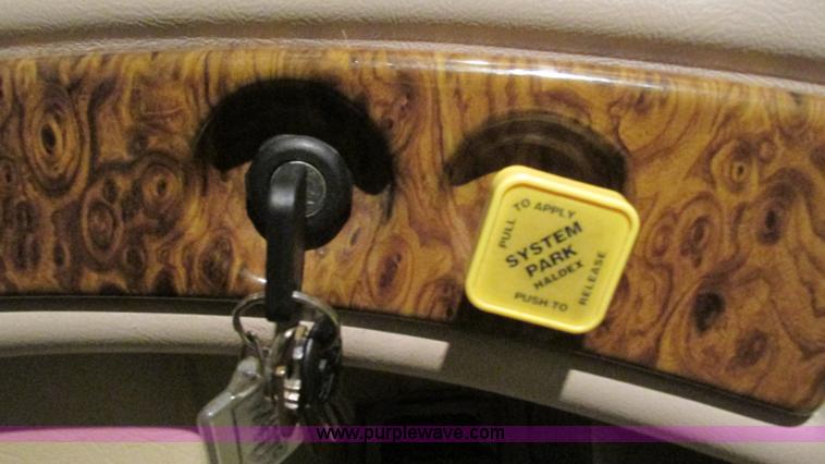 image for item AC9823 2003 Alpine Coach M-40FD RV