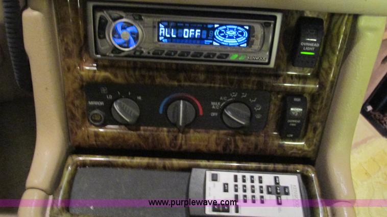 image for item AC9823 2003 Alpine Coach M-40FD RV