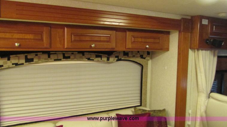 image for item AC9823 2003 Alpine Coach M-40FD RV