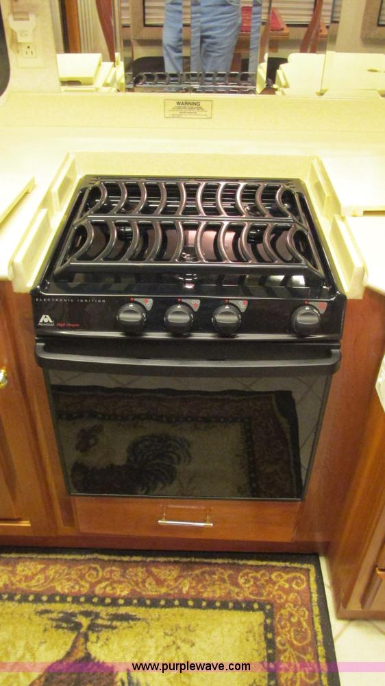 image for item AC9823 2003 Alpine Coach M-40FD RV