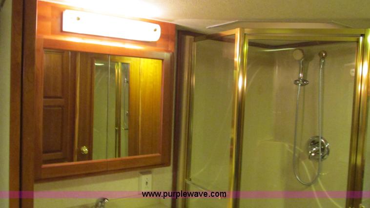 image for item AC9823 2003 Alpine Coach M-40FD RV