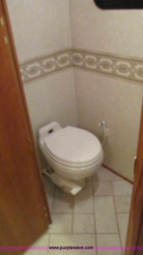 image for item AC9823 2003 Alpine Coach M-40FD RV