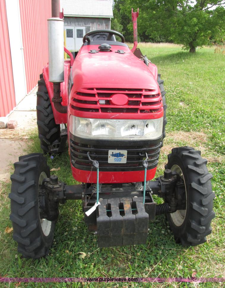 image for item AN9003 2006 Farm Pro 2425 MFWD tractor