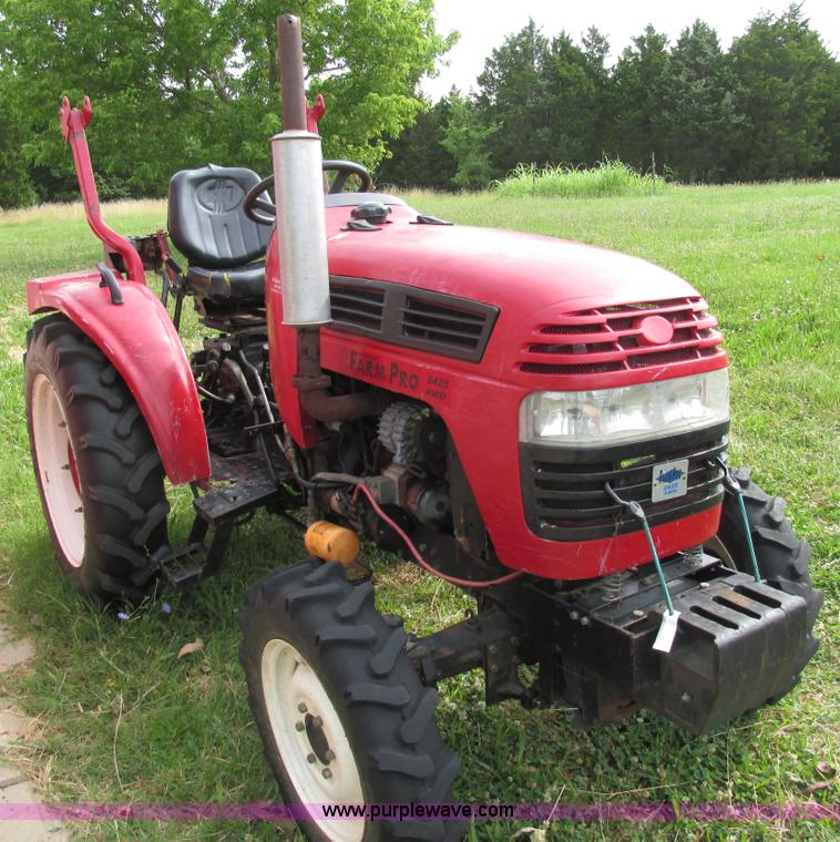 image for item AN9003 2006 Farm Pro 2425 MFWD tractor