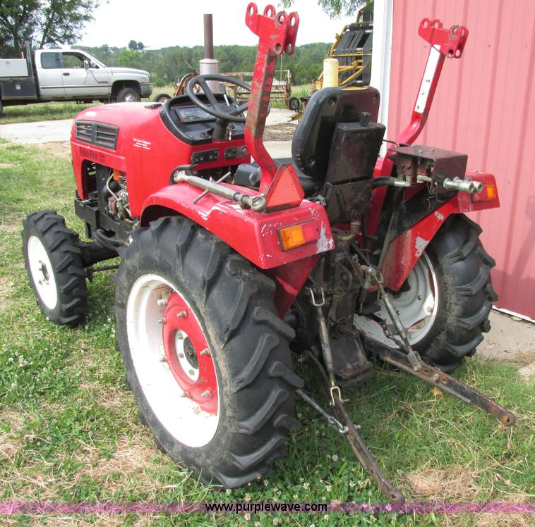image for item AN9003 2006 Farm Pro 2425 MFWD tractor