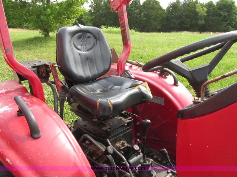 image for item AN9003 2006 Farm Pro 2425 MFWD tractor