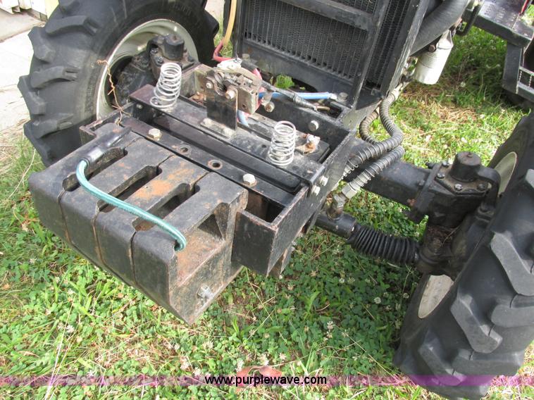 image for item AN9003 2006 Farm Pro 2425 MFWD tractor