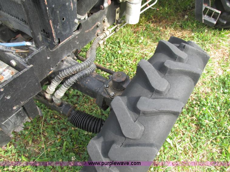 image for item AN9003 2006 Farm Pro 2425 MFWD tractor