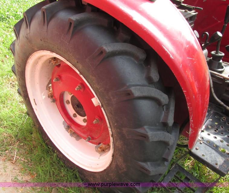 image for item AN9003 2006 Farm Pro 2425 MFWD tractor