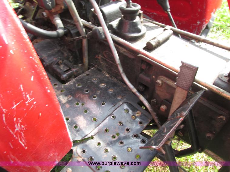 image for item AN9003 2006 Farm Pro 2425 MFWD tractor