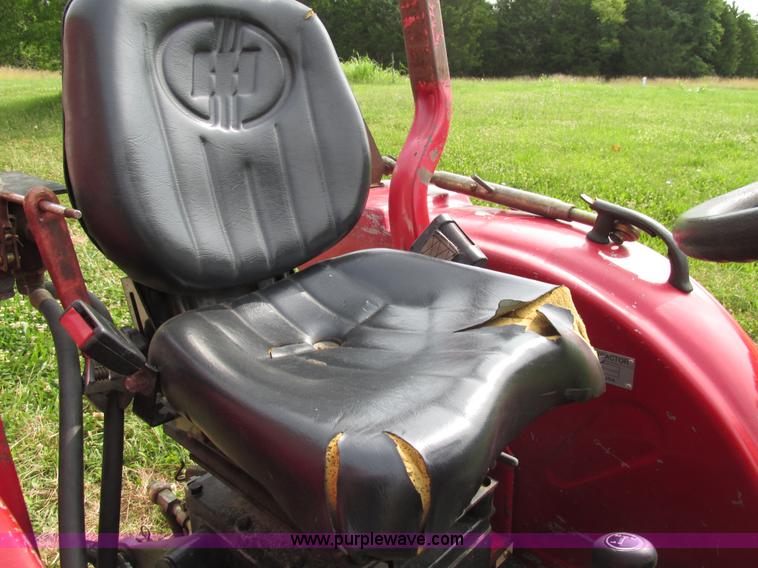 image for item AN9003 2006 Farm Pro 2425 MFWD tractor