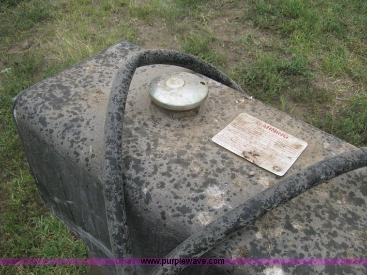 image for item AS9060 DeeZee axillary fuel tank