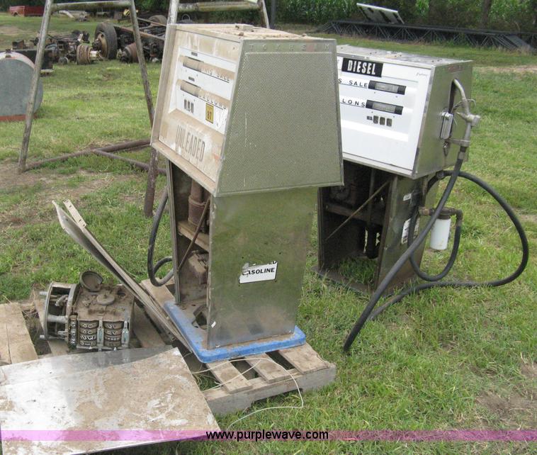 image for item AS9062 (2) fuel pumps