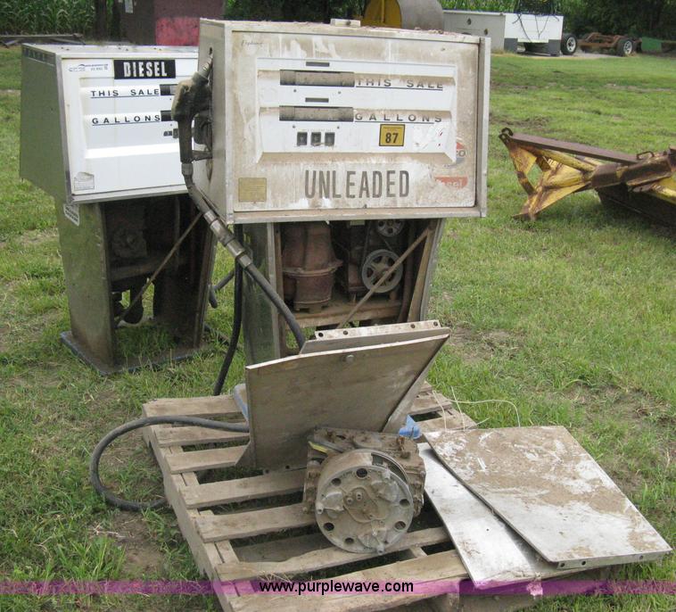 image for item AS9062 (2) fuel pumps