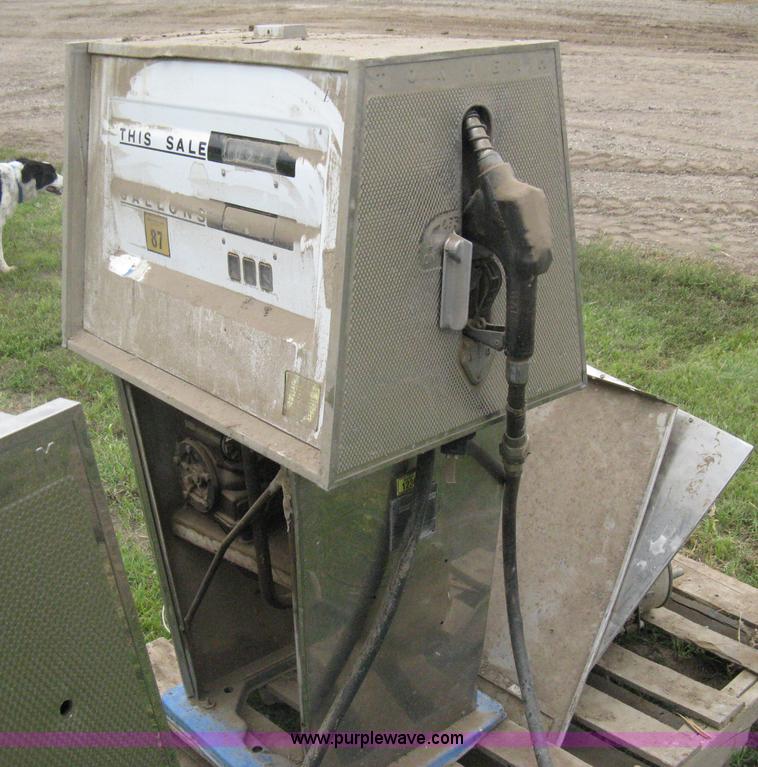 image for item AS9062 (2) fuel pumps