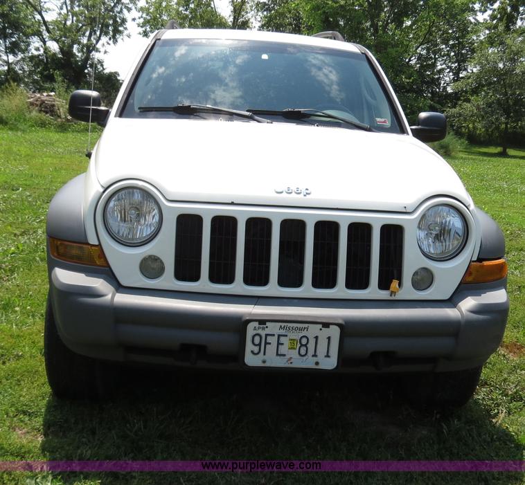 image for item B4923 2005 Jeep Liberty Trail Edition SUV