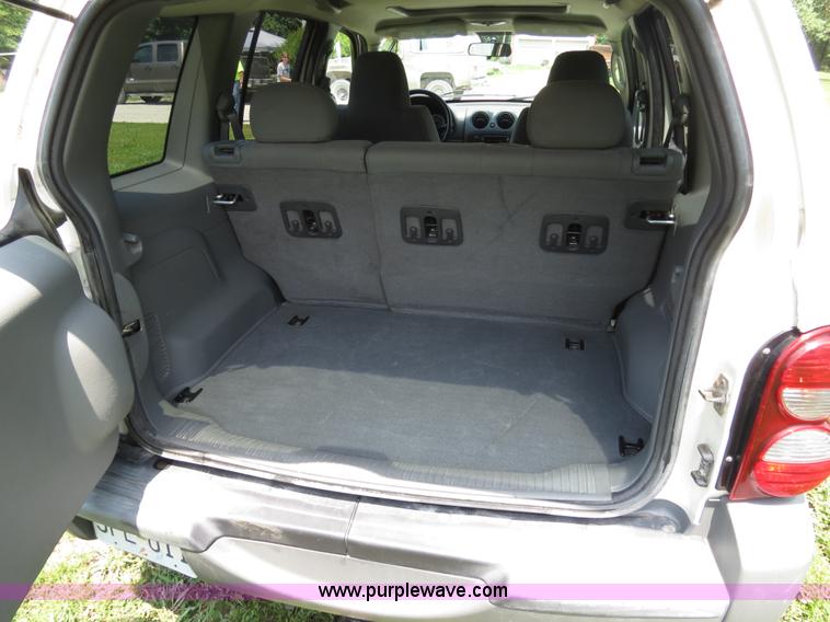 image for item B4923 2005 Jeep Liberty Trail Edition SUV