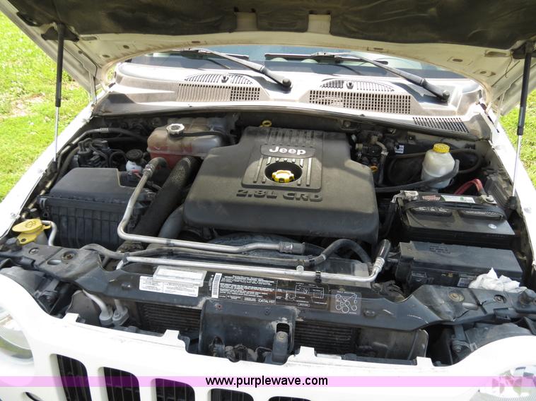image for item B4923 2005 Jeep Liberty Trail Edition SUV