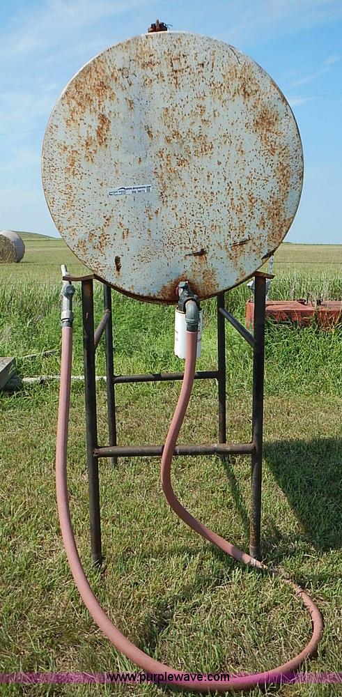 image for item BB9873 Fuel tank