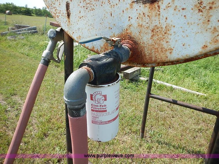 image for item BB9873 Fuel tank