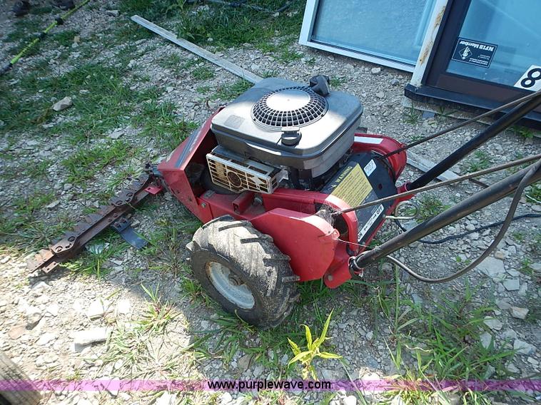 image for item BB9875 Assorted lawn and garden equipment