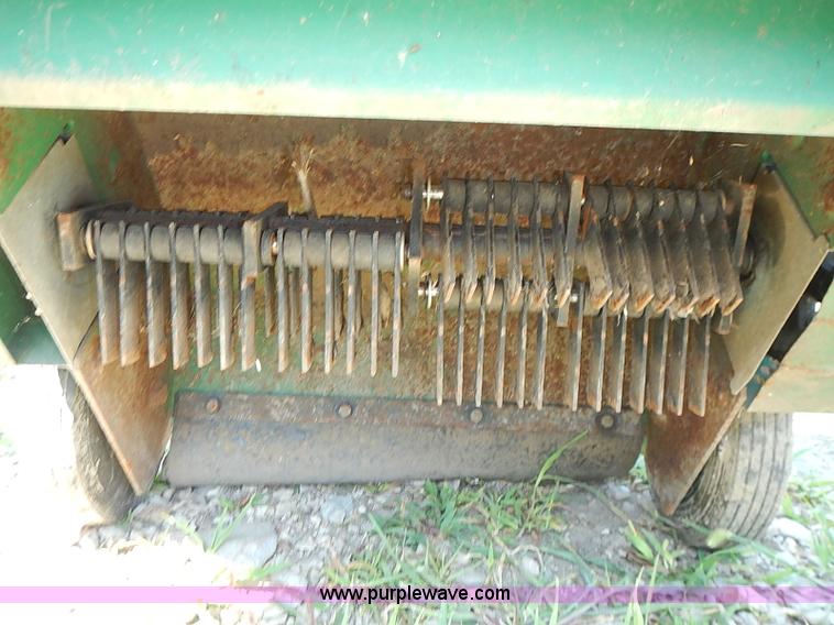 image for item BB9875 Assorted lawn and garden equipment