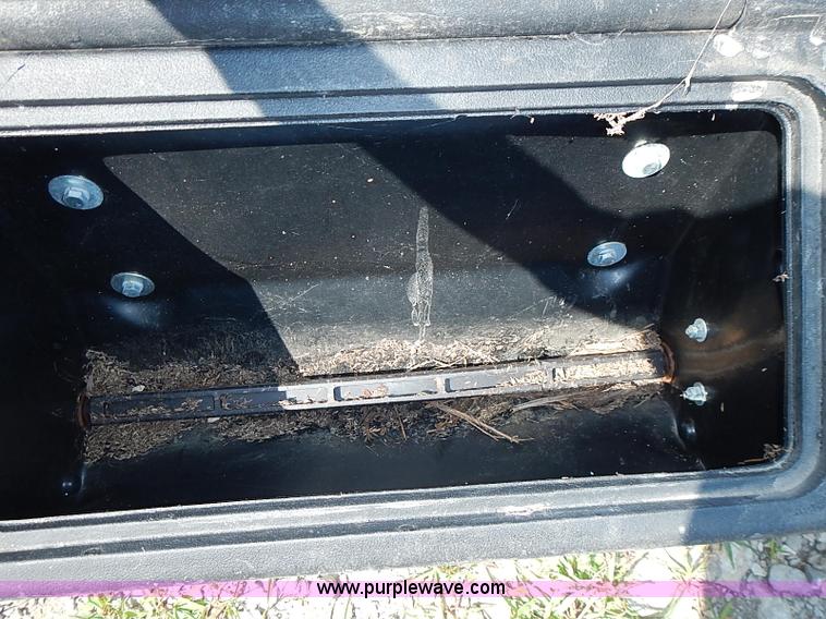 image for item BB9875 Assorted lawn and garden equipment