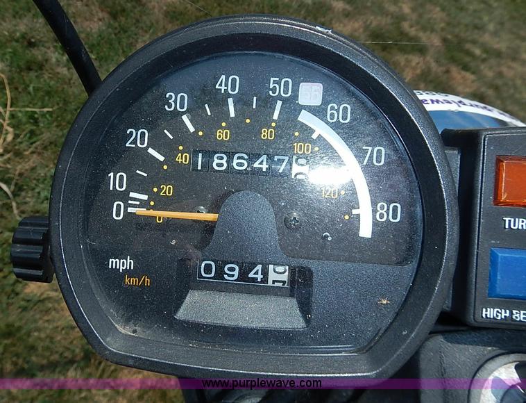 image for item BB9881 1983 Yamaha Maxim 650 motorcycle