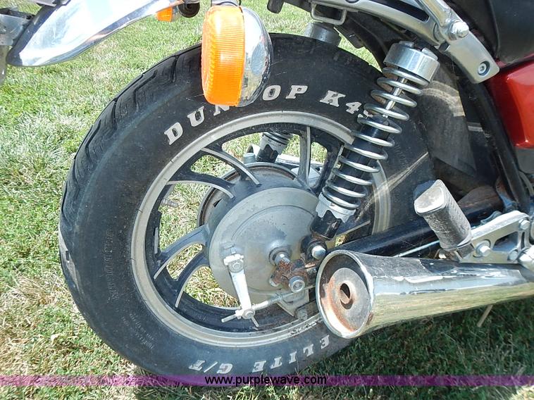 image for item BB9881 1983 Yamaha Maxim 650 motorcycle