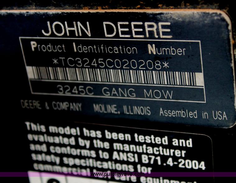 image for item C3933 John Deere 3245C gang mower