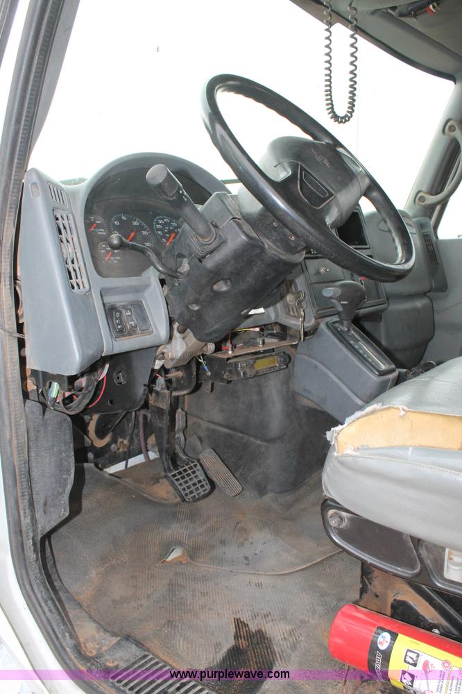 image for item C3934 2003 International DuraStar 4300 flatbed truck with crane