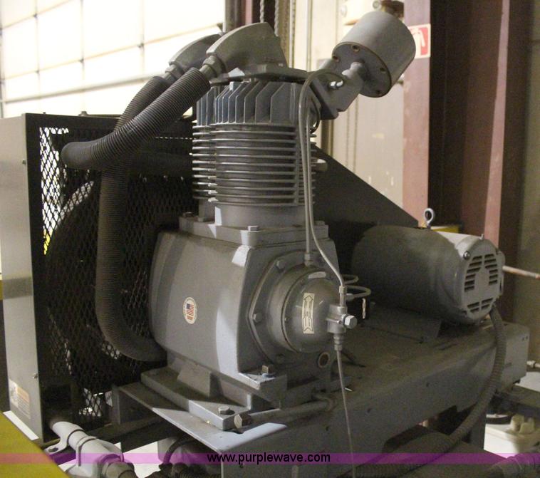 image for item D1055 Gardner Denver air compressor