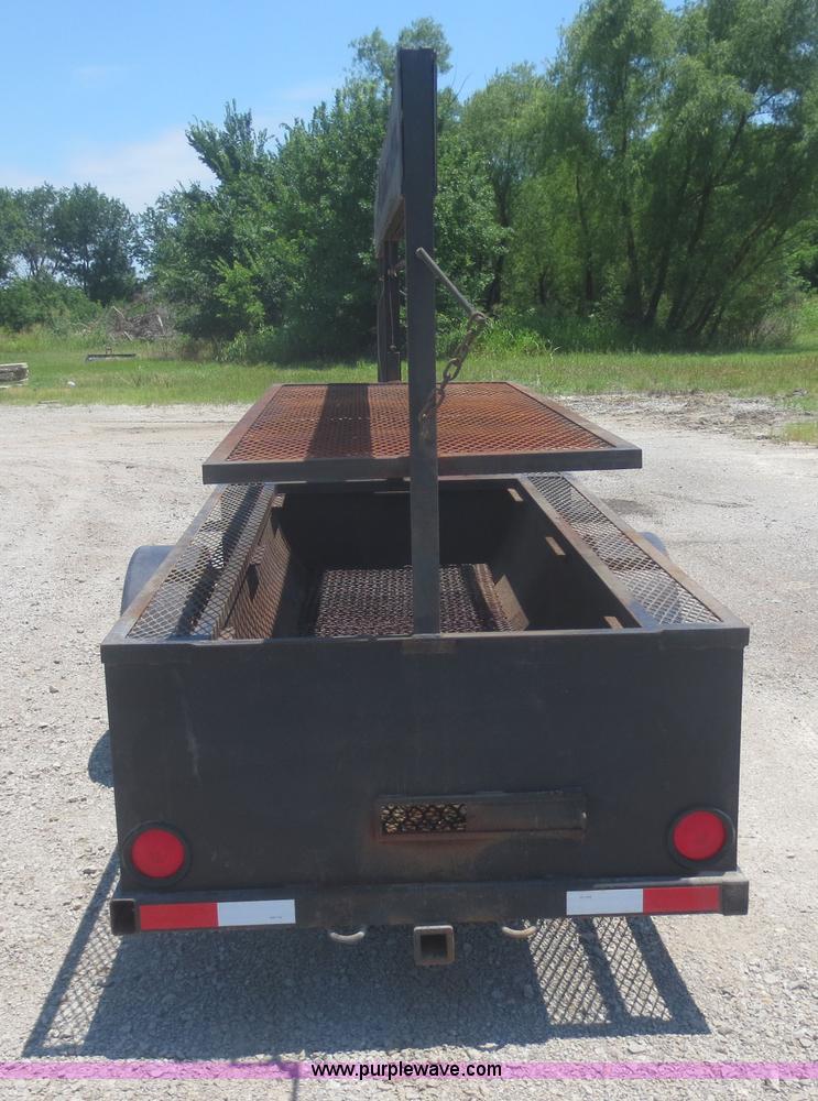 image for item D2106 BBQ grill on trailer