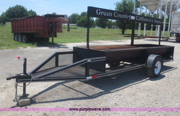image for item D2106 BBQ grill on trailer