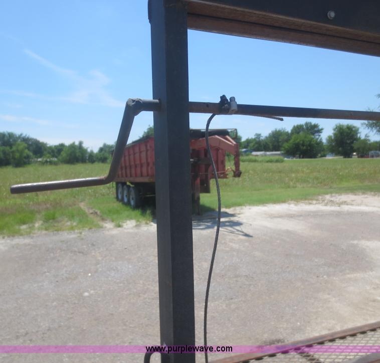 image for item D2106 BBQ grill on trailer