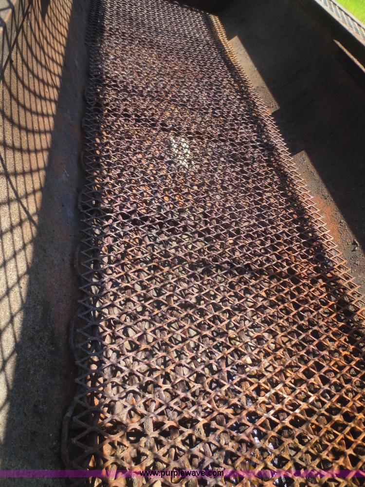 image for item D2106 BBQ grill on trailer