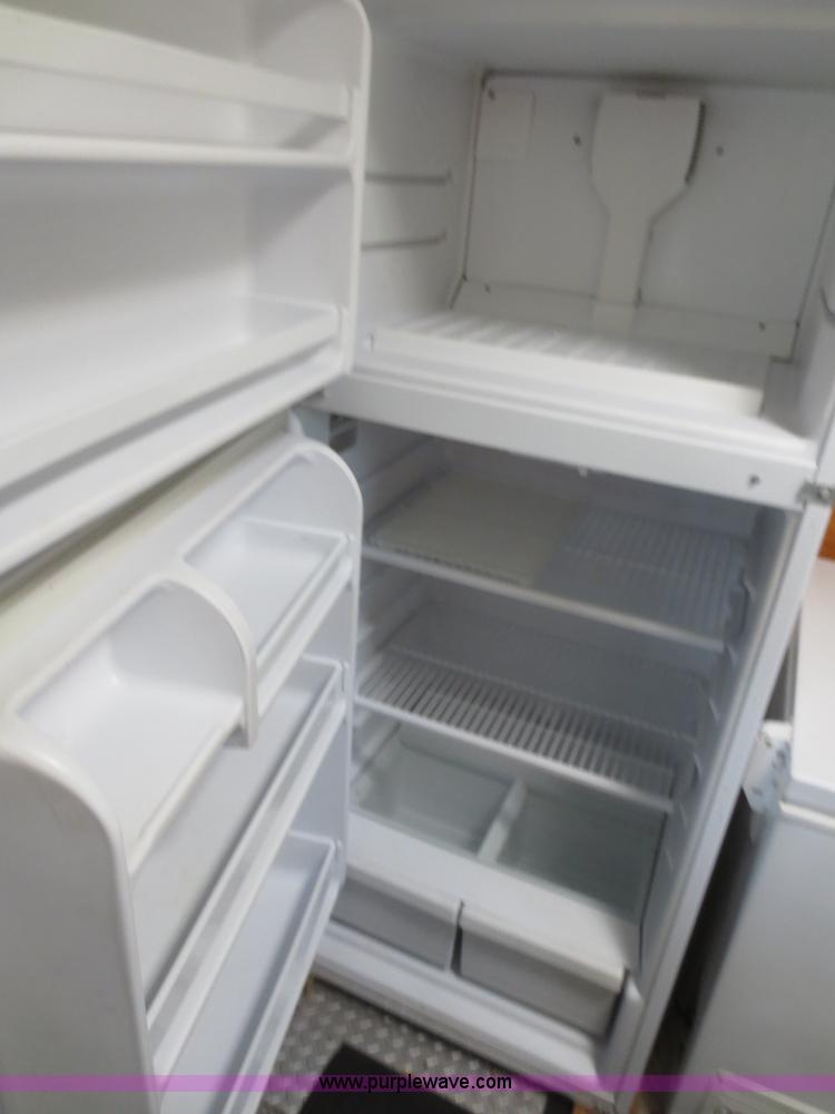 image for item D2107 2004 Pace American MW8520TA3 enclosed concession trailer