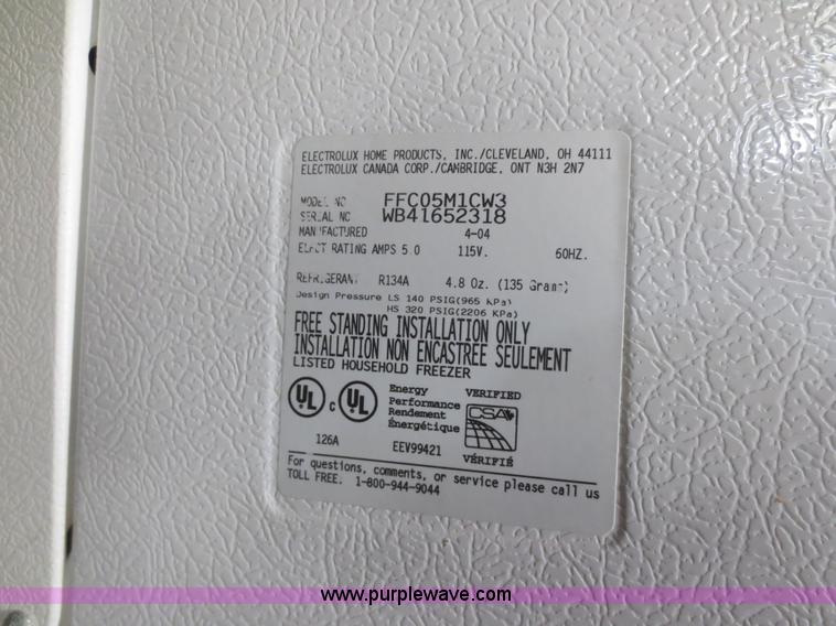 image for item D2107 2004 Pace American MW8520TA3 enclosed concession trailer