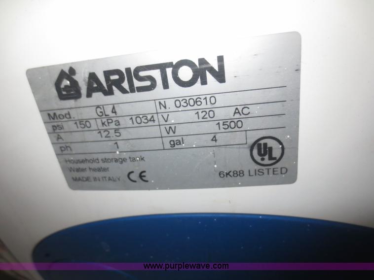 image for item D2107 2004 Pace American MW8520TA3 enclosed concession trailer