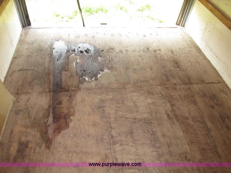 image for item F7430 1995 Ford Econoline E350 box truck