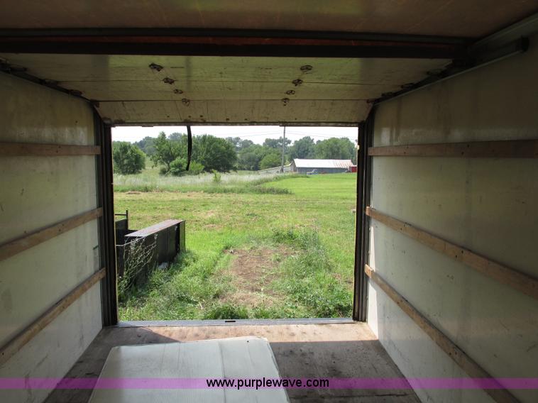 image for item F7430 1995 Ford Econoline E350 box truck