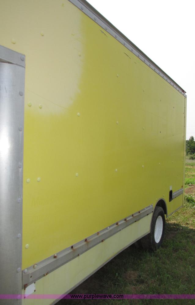 image for item F7430 1995 Ford Econoline E350 box truck