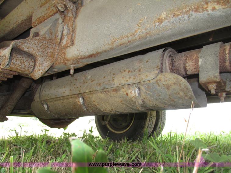 image for item F7430 1995 Ford Econoline E350 box truck