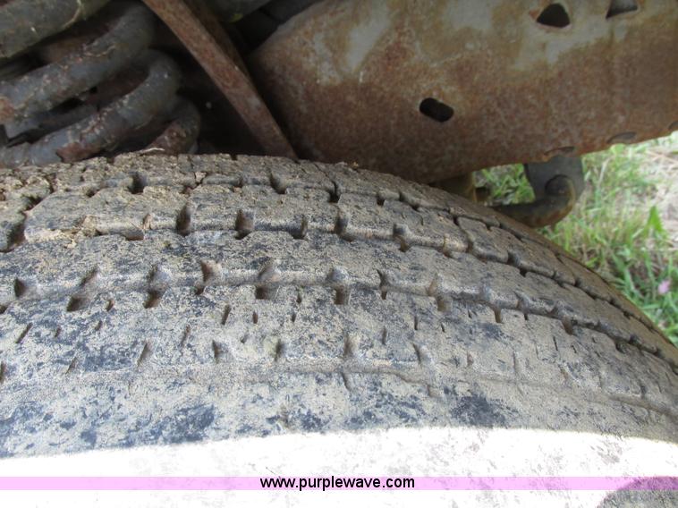 image for item F7430 1995 Ford Econoline E350 box truck